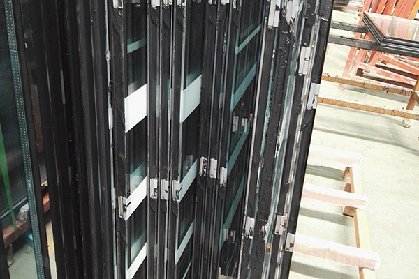 带配件中空玻璃