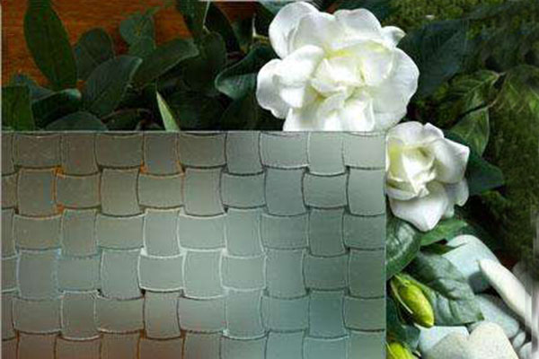 单面花纹蒙砂玻璃